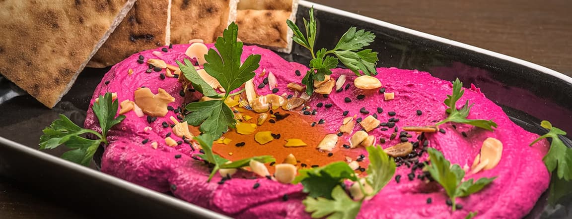 Beet hummus