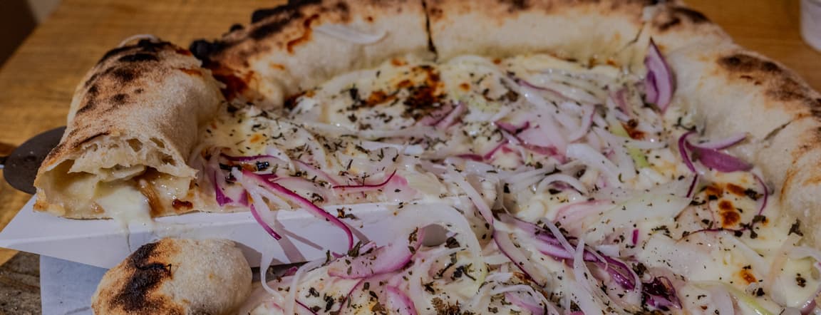 Stuffed fugazzetta