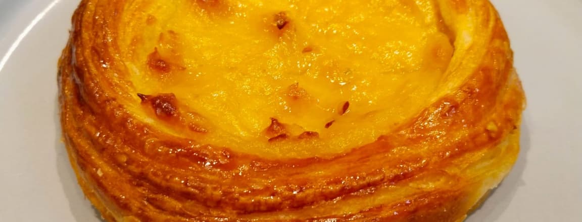 Custard roll