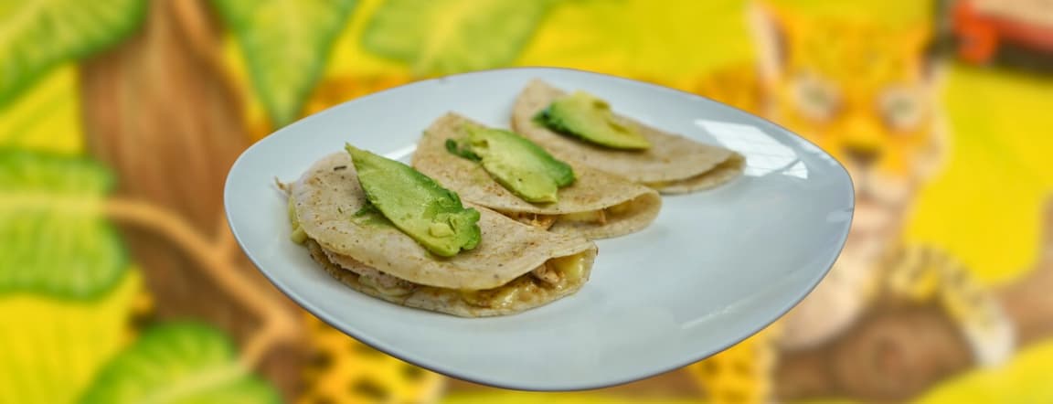 Chicken quesadilla (3 piezas)