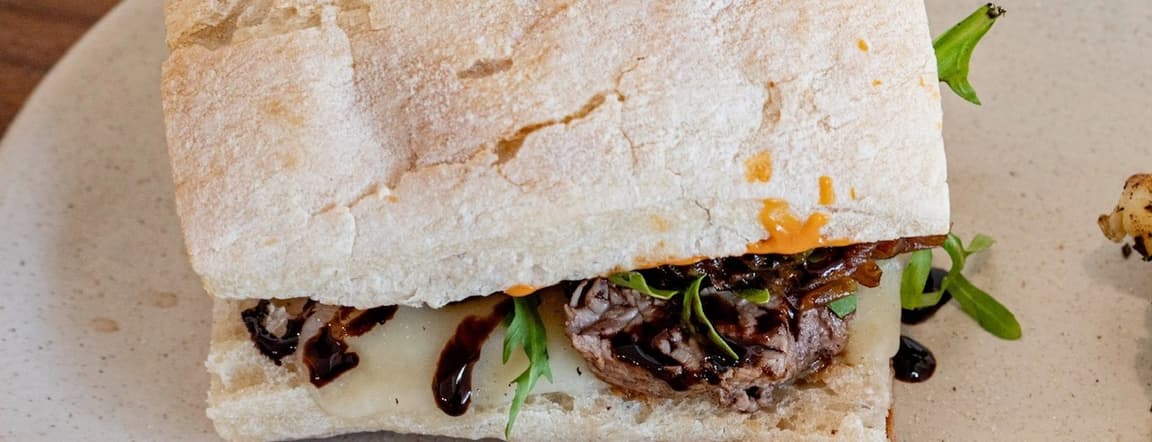Steak ciabatta (46 gr protein)