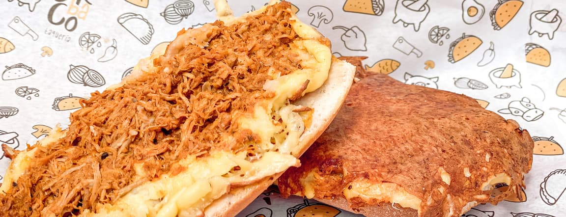 Molletes cochinita