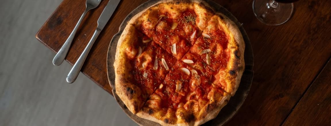 Focaccia marinara
