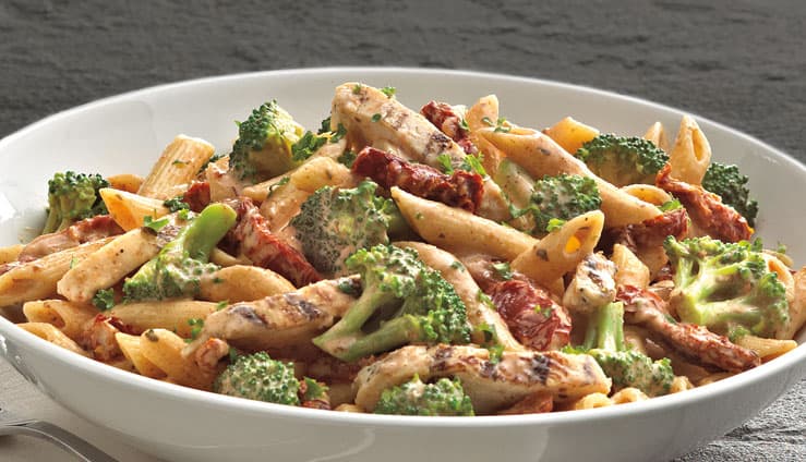 Spicy chicken and broccoli alfredo
