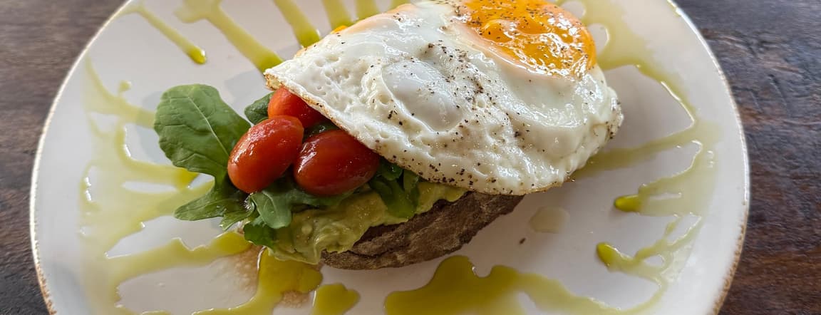 Avocado & egg toast