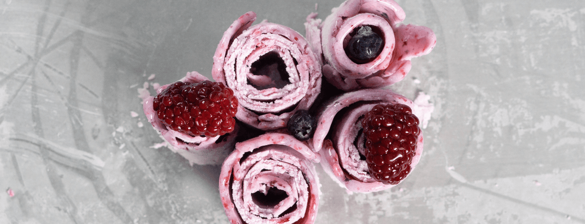 Berries ice cream roll