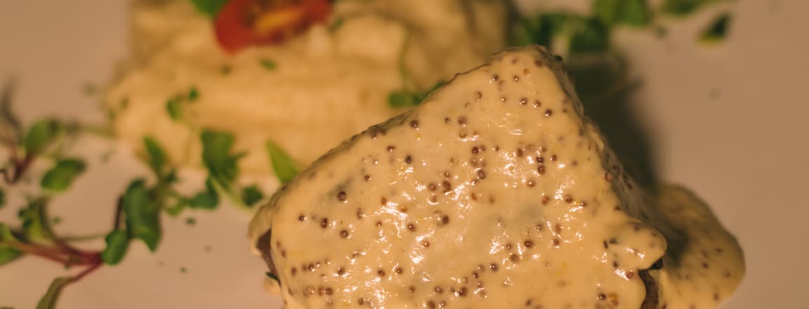 Beef filet with dijon souce and mashed smoked potato