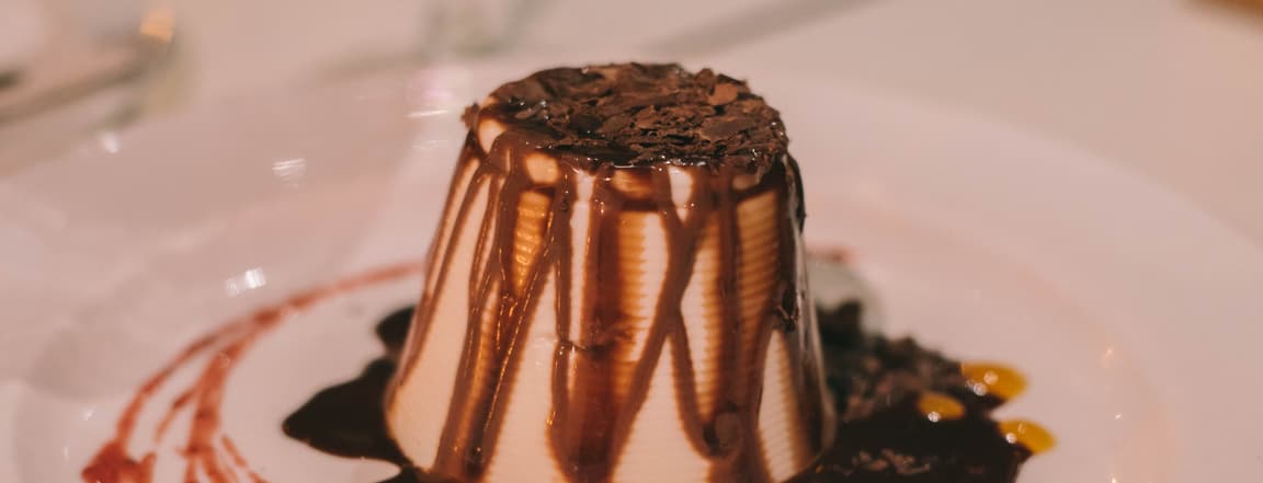 Panna cotta with chocolate sauce