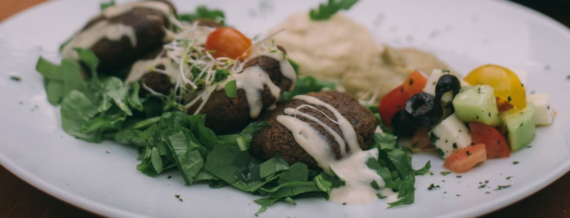 Falafel salad