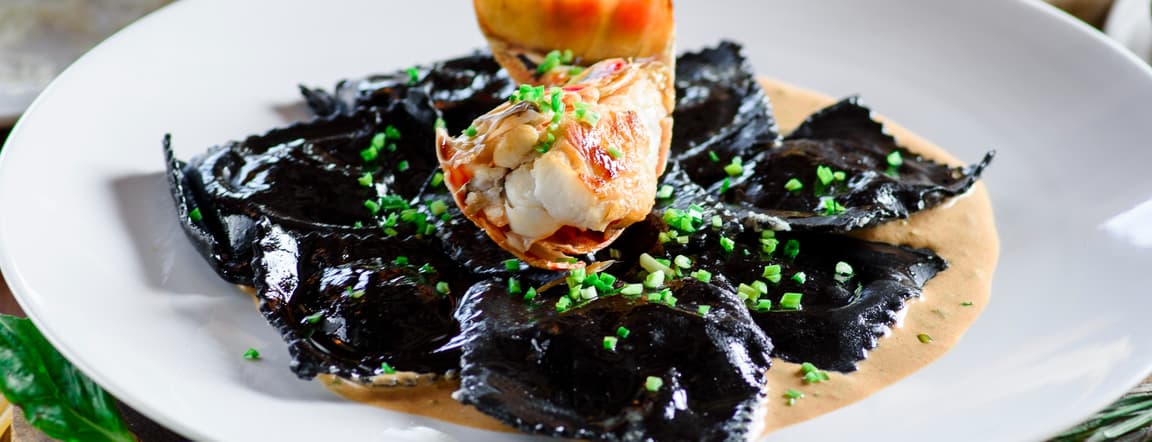 Ravioli al nero di aragosta