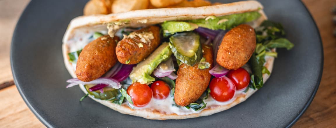 Falafel pita sandwich