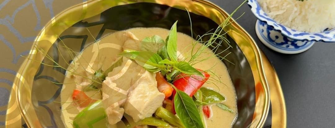 Gaeng Kiew Whan chicken