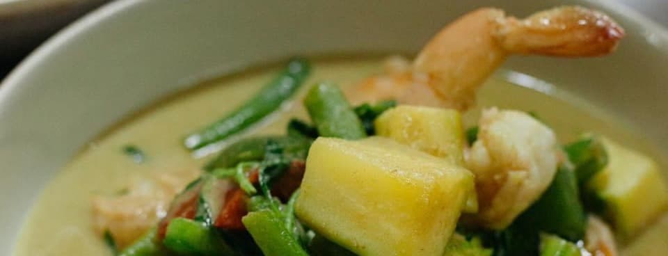 Gaeng Kiew Whan shrimp