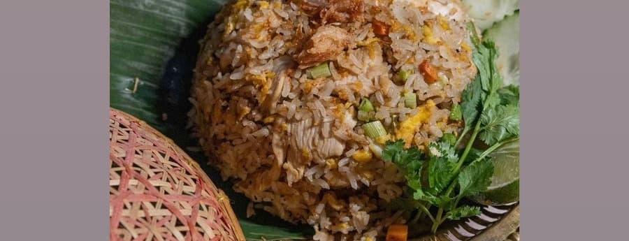 Khaw Pad Rod chicken