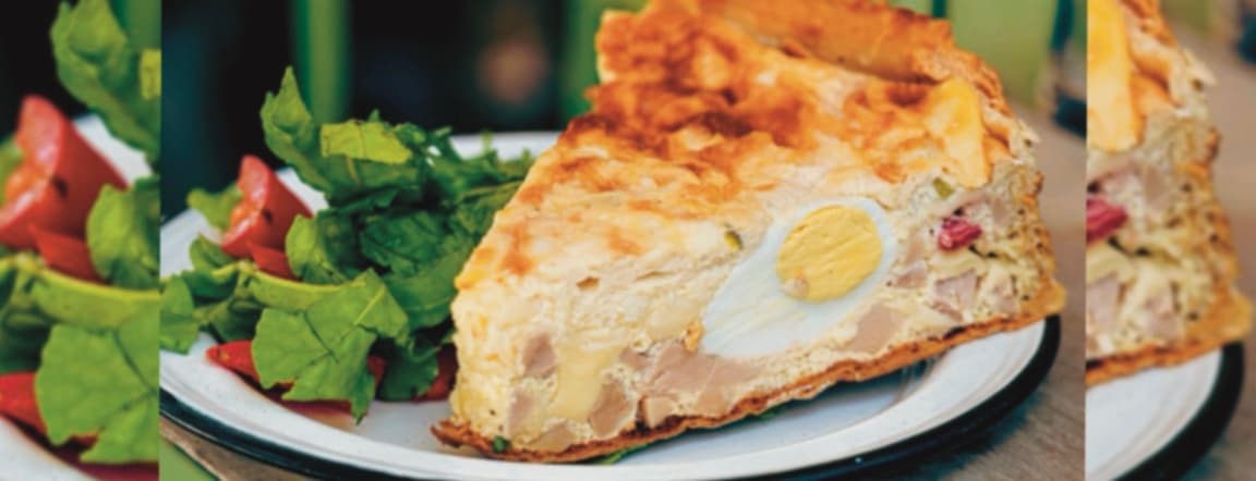 Quiche lorraine - meat mix. slice