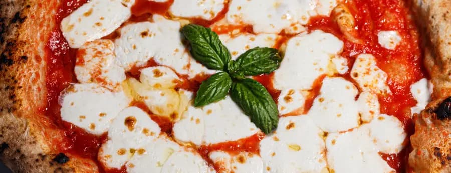 Gusto Pizzería Napoletana