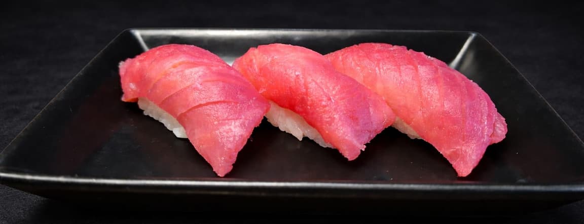 Tuna (spicy or natural)