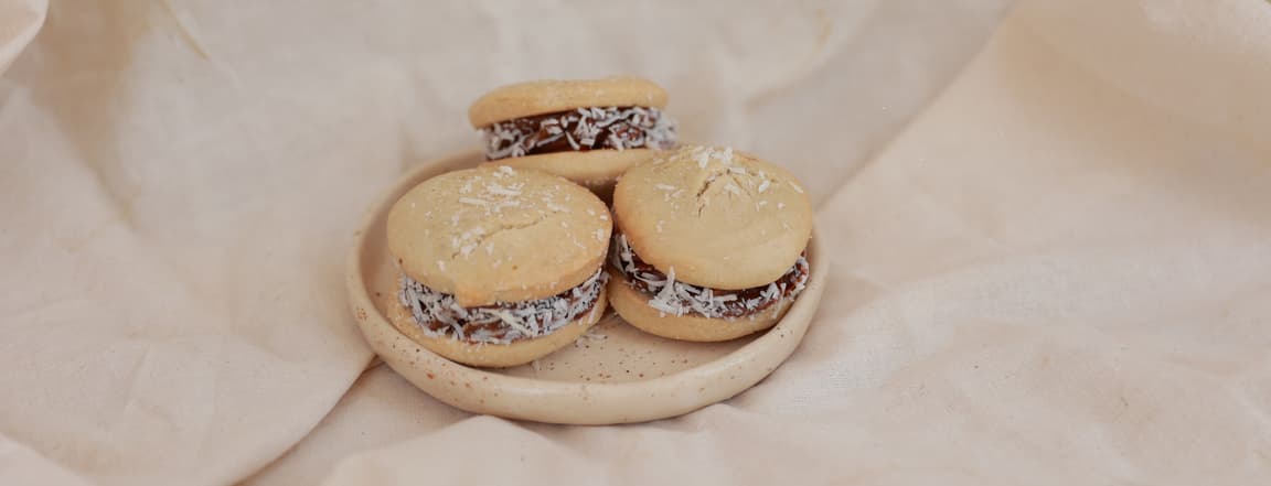 Argentinian maicena alfajor (b