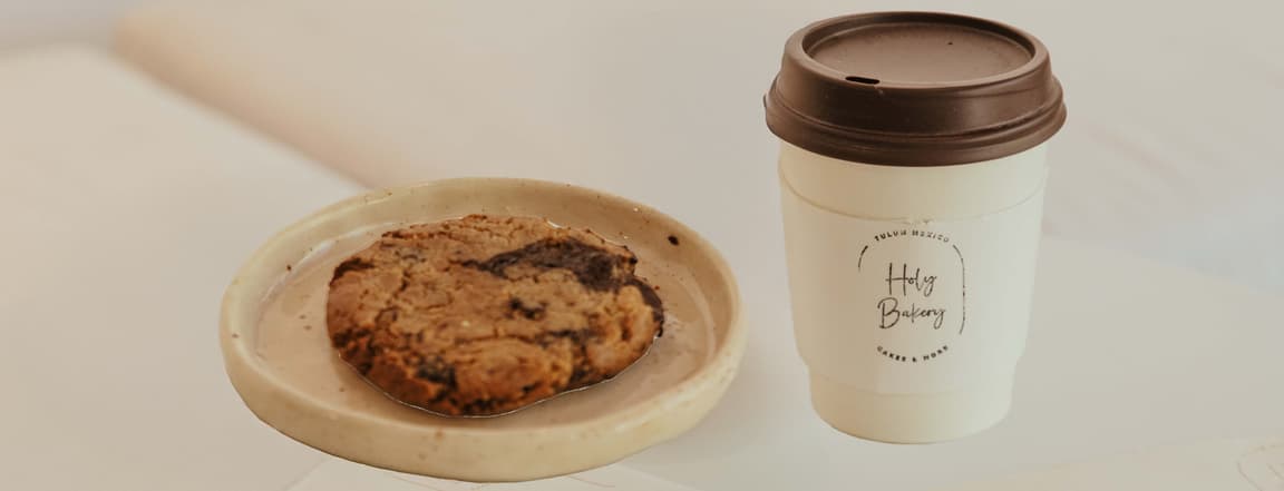Cookie + latte