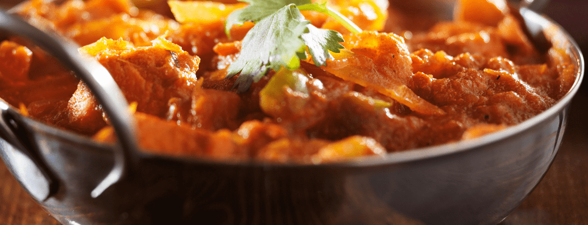 Aloo vindaloo (potato and peas)