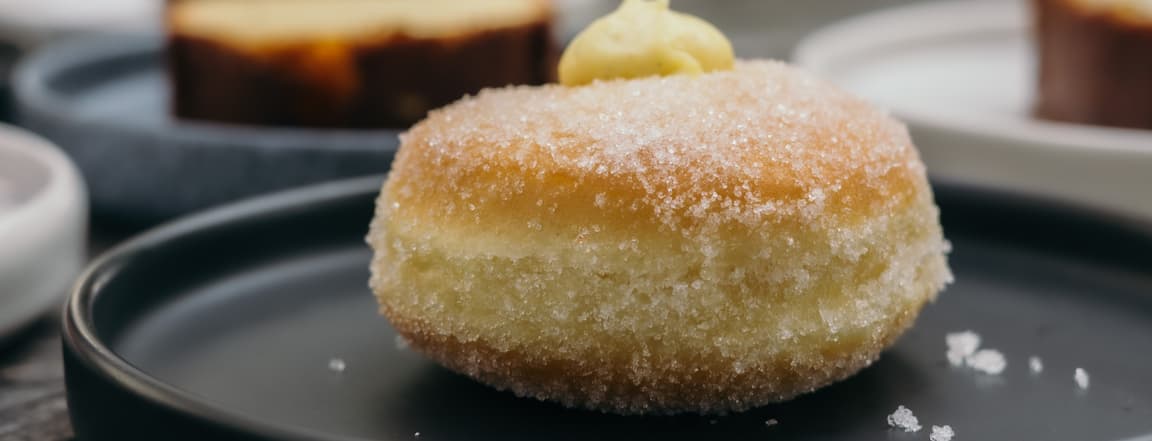 Bombolone With Cream