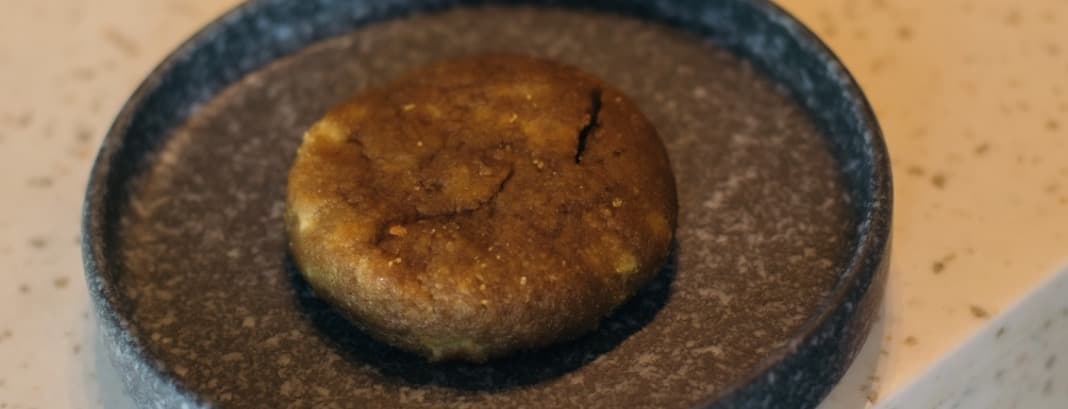 Pistachio vegan cookie