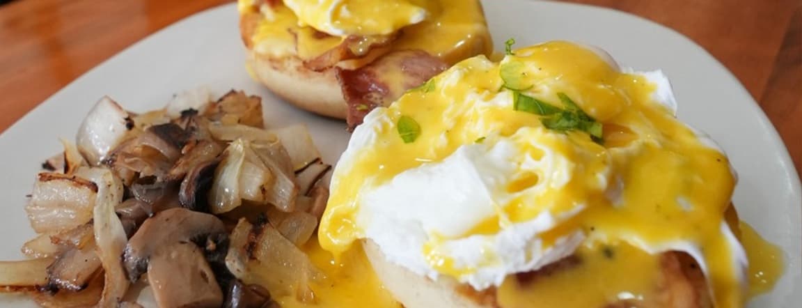 Huevos benedictinos