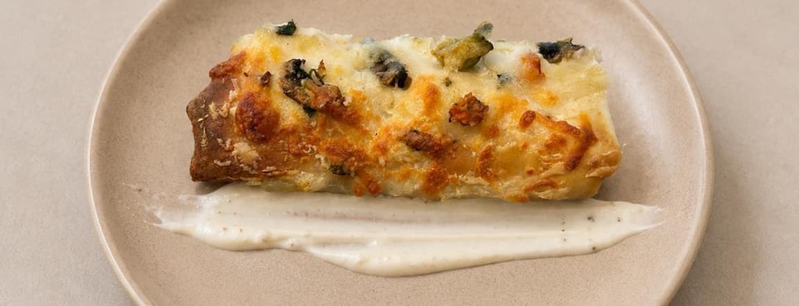 Crepe roll with vegetables