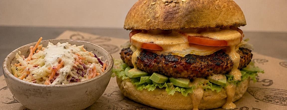 House burger with coleslaw salad