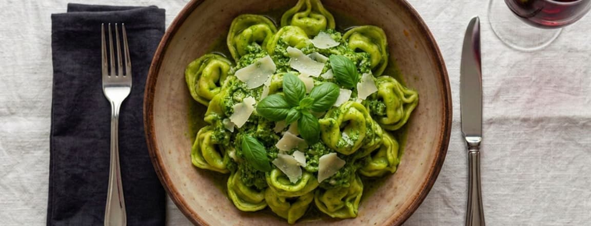 Meat ravioli pesto sauce