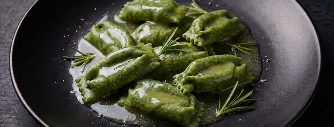 Ravioli double flavored - butter y rosemary sauce