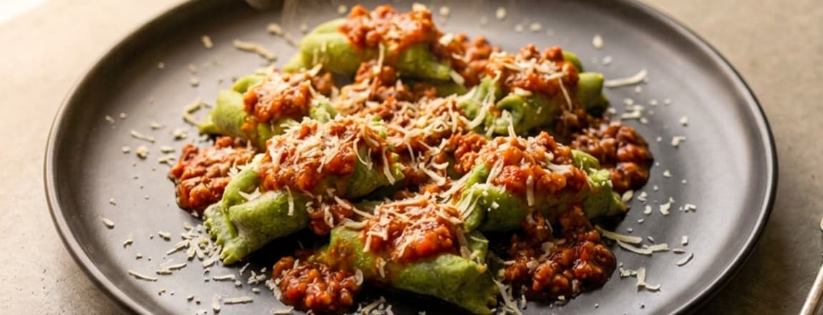 Ravioli double flavored - with salsa bolognese