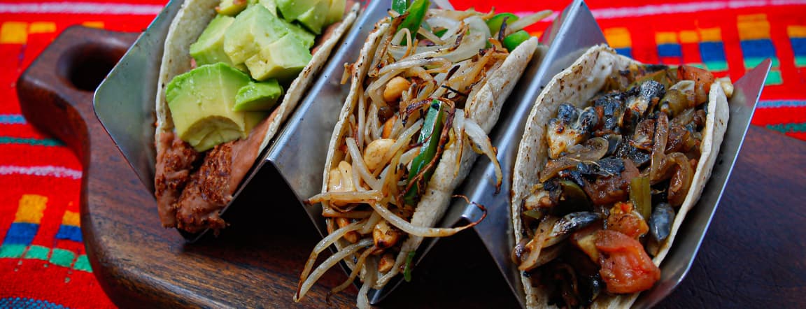 Sprouts of soy, pepper and peanut taco