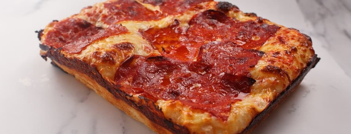 Pizza regina