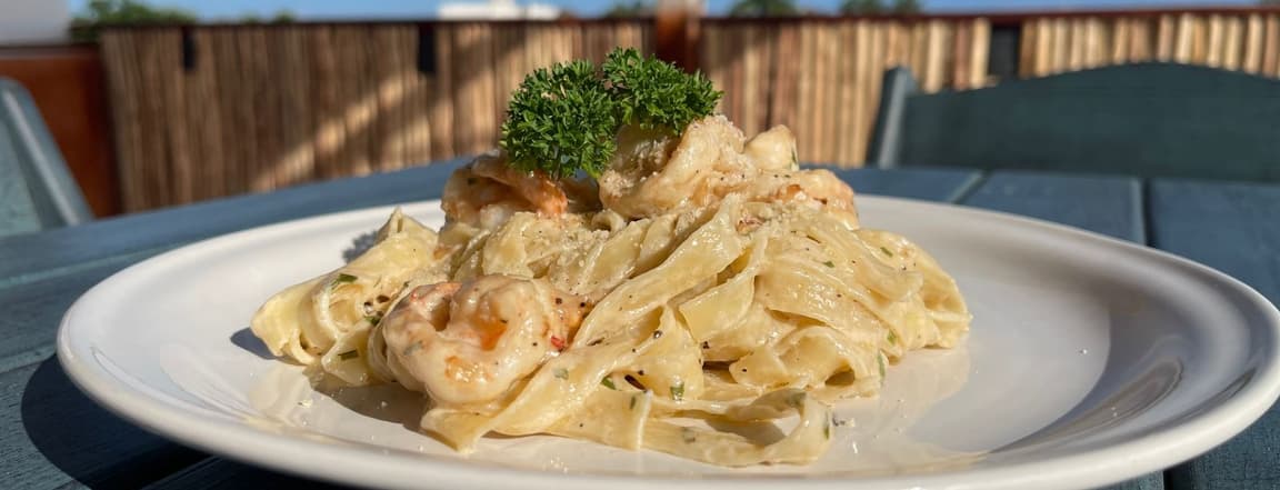 Fettuccine with shrimp