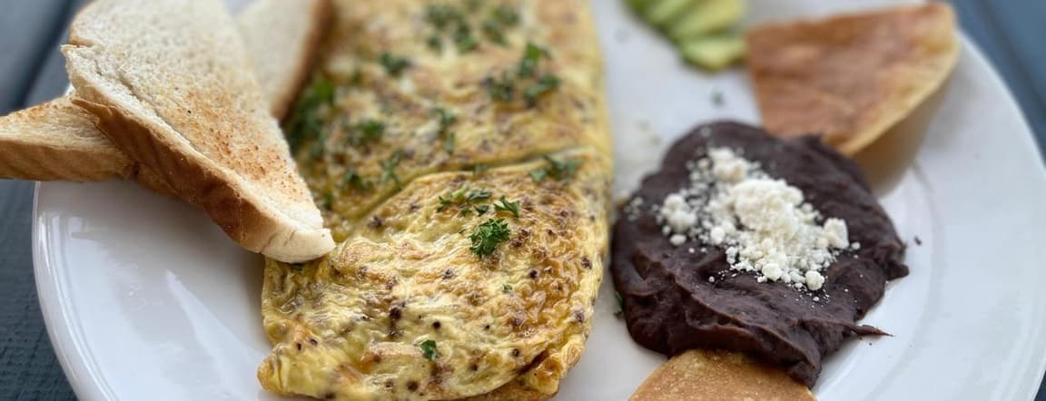 Egg omelet