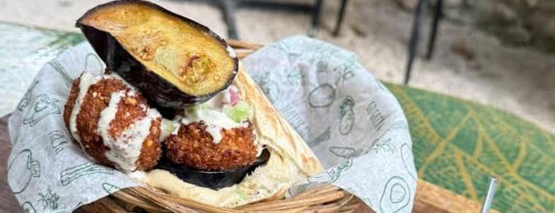 Falafel w eggplant