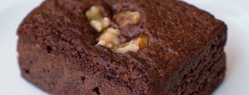 Almond brownie