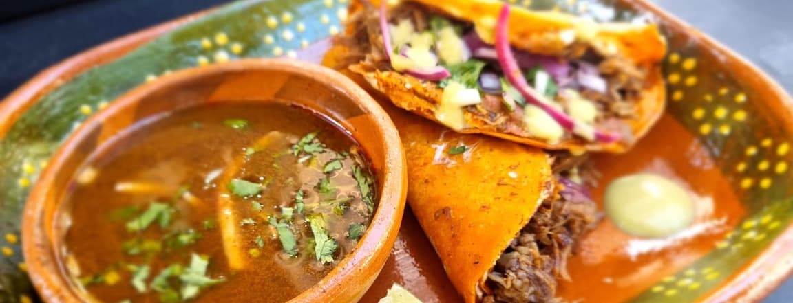 Order of 2 quesabirrias (corn tortilla)