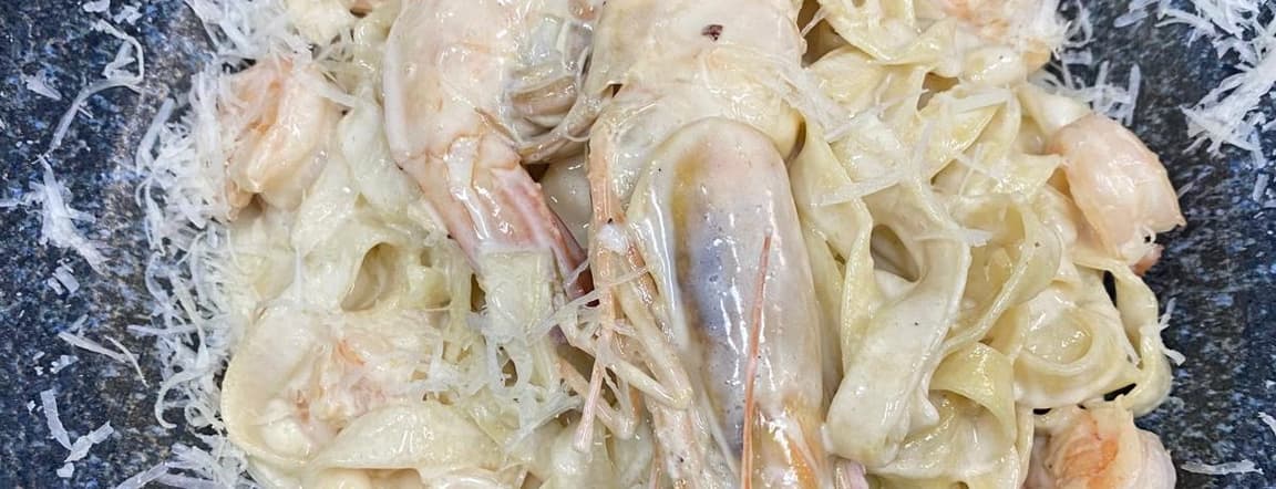 Fettuccine with shrimp