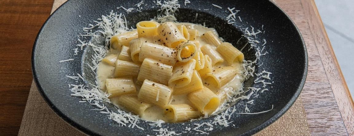 Mezze maniche cacio e pepe