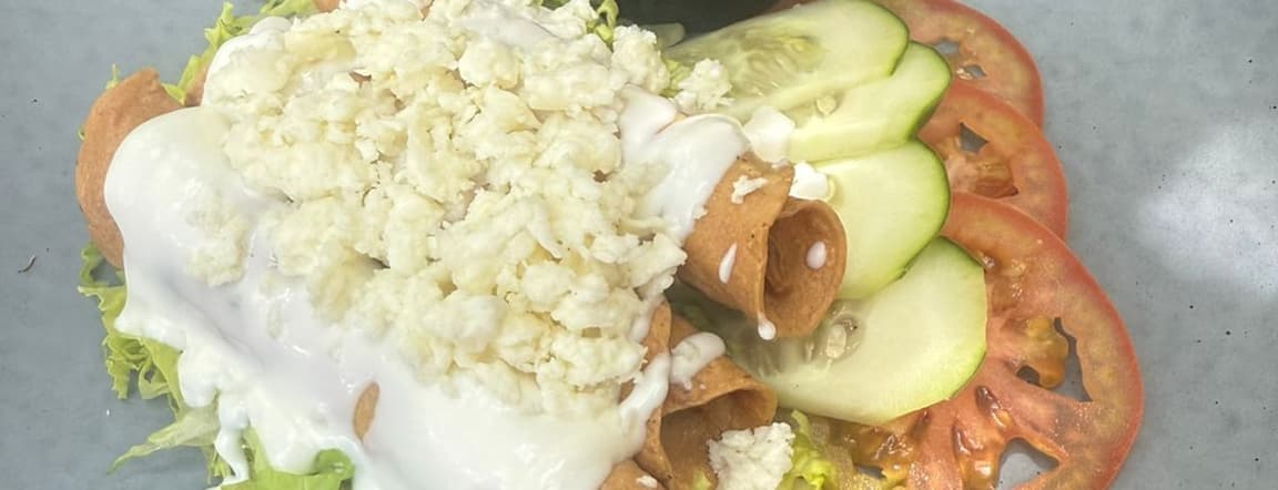 Crispy chicken tacos (3 pzs)
