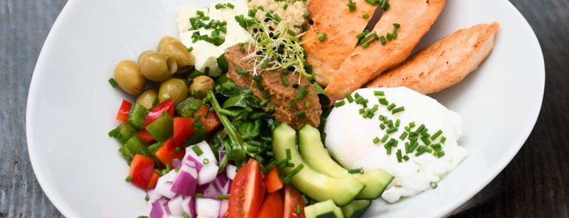 Mediterranean bowl with grilled chicken