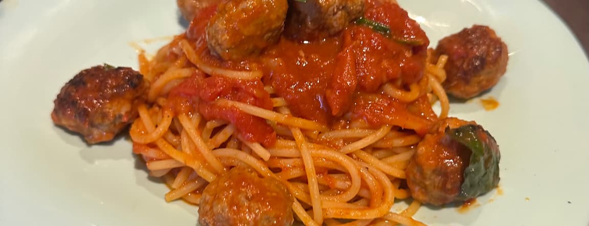 Pasta meatballs with tomato sauce