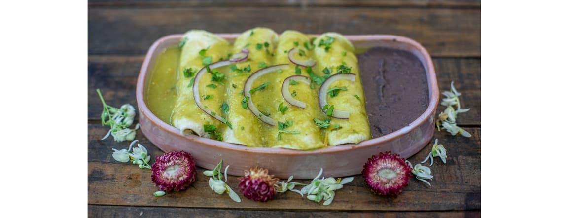 Green salsa enchiladas