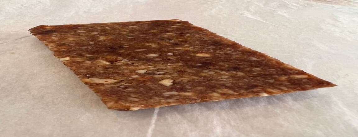 Cashew coconut cream bar
