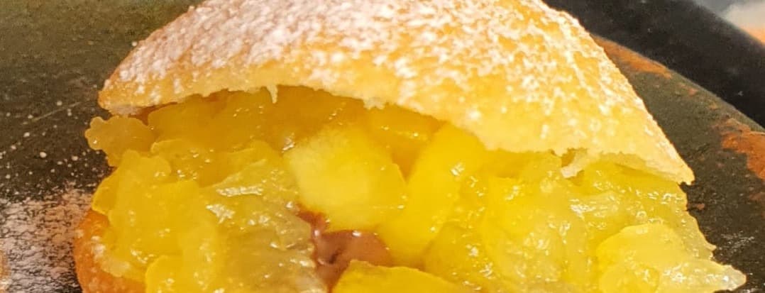 3# Mini puccia with apple and cinnamon