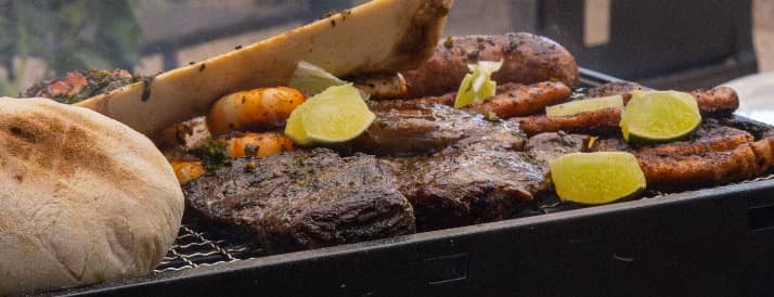 Mar y tierra grill