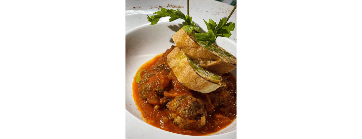 Meatballs with tomato sauce